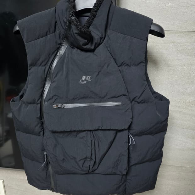 나이키 테크팩 스톤맛 덕 다운 패딩조끼 xl