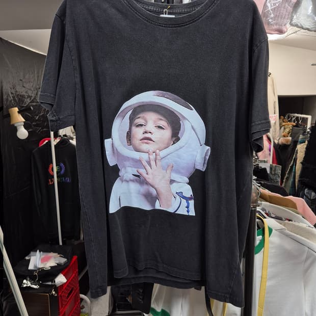 아크메드라비 우주인 프리팅 반팔티
