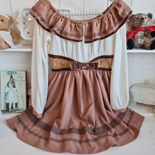 LIZ LISA 배색 오프숄더 원피스