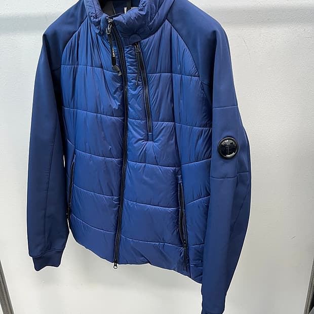 110) CP컴퍼니 패딩집업 