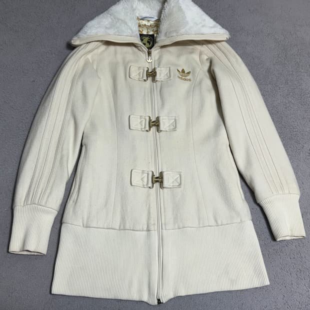 아디다스 Y2K 보아털 금장 버클 원피스 코트자켓 중디다스 
