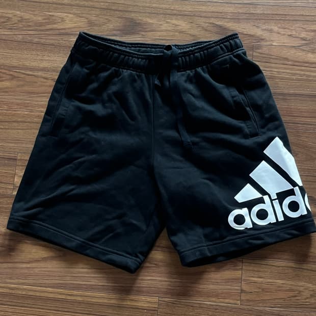 아디다스 트레이닝 반바지 M