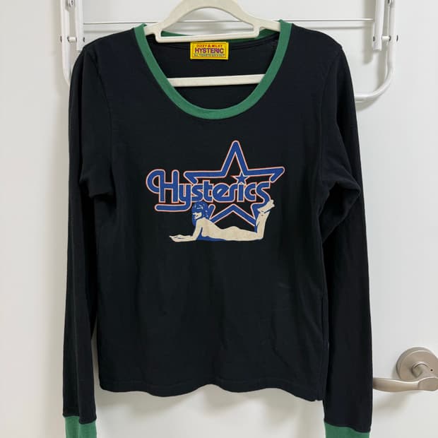 히스테릭 글래머 롱 슬리브