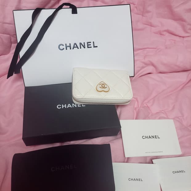 정품)급처미사용새상품!샤넬 하트 지갑 지퍼돌이 카드지갑