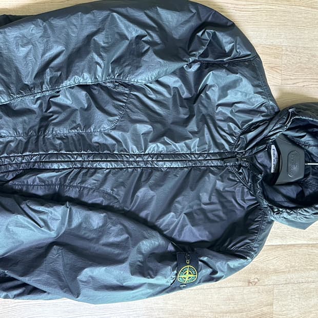 스톤아일랜드 바람막이