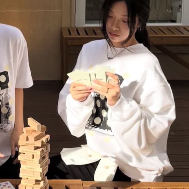 글로니 GLOWNY 스웨트셔츠 미개봉 새제품