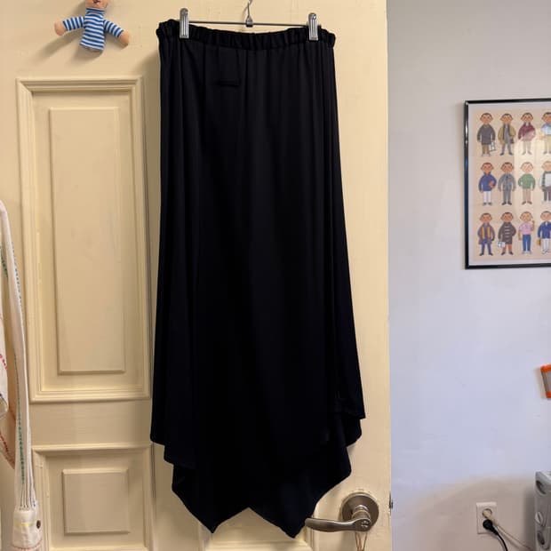 베이스레인지 실키 밴딩 스커트