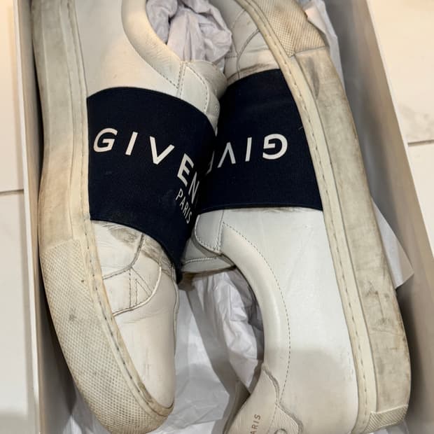 지방시 어반스트리트 스니커즈 41.5사이즈