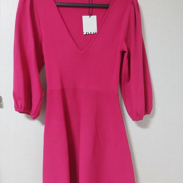 자라 빈티지 핫핑크 브이넥 원피스