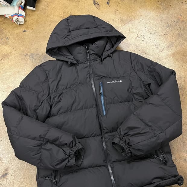 [정품/105] 몽벨 블랙 경량 후드 패딩 점퍼 b18