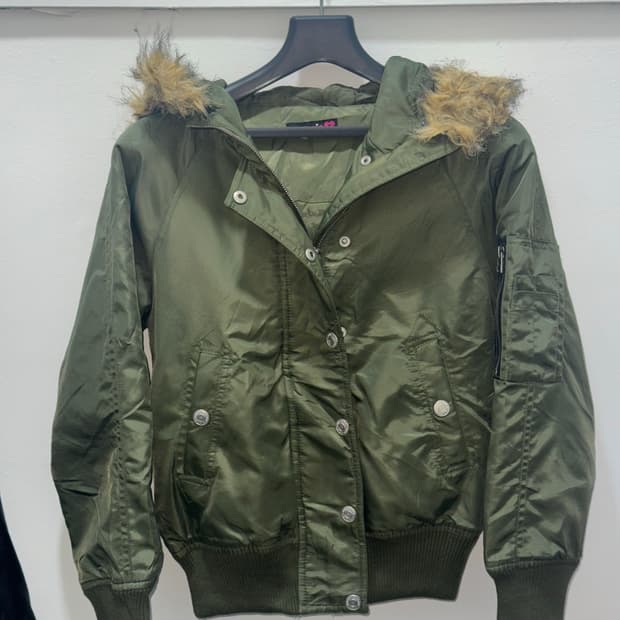 [LOVETOXIC] 러브톡식 카키 야상 항공점퍼