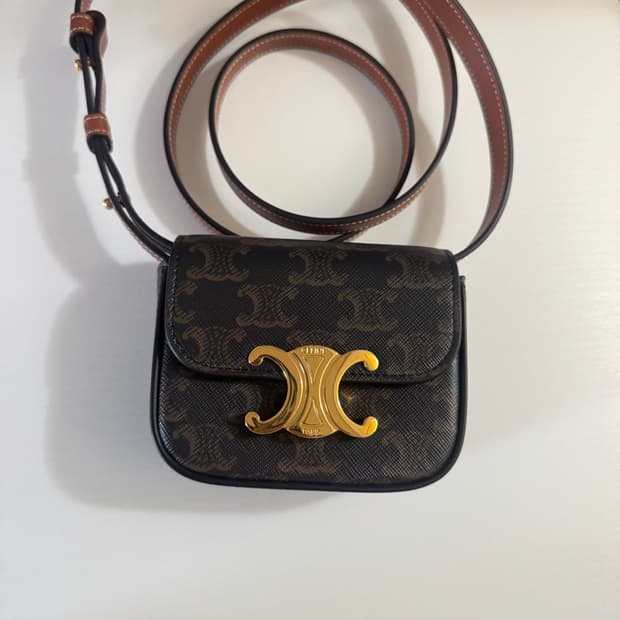 셀린느 미니 클로드 트리옹프 캔버스