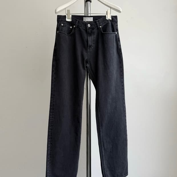 8division 세미 플레어핏 데님 흑청