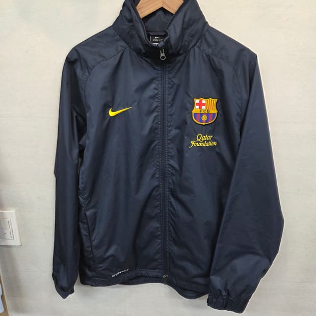 나이키 스톰핏 바로셀로나 바람막이 후드자켓 M