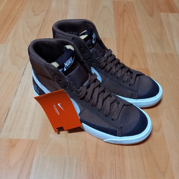 나이키 블레이저77 새제품 245