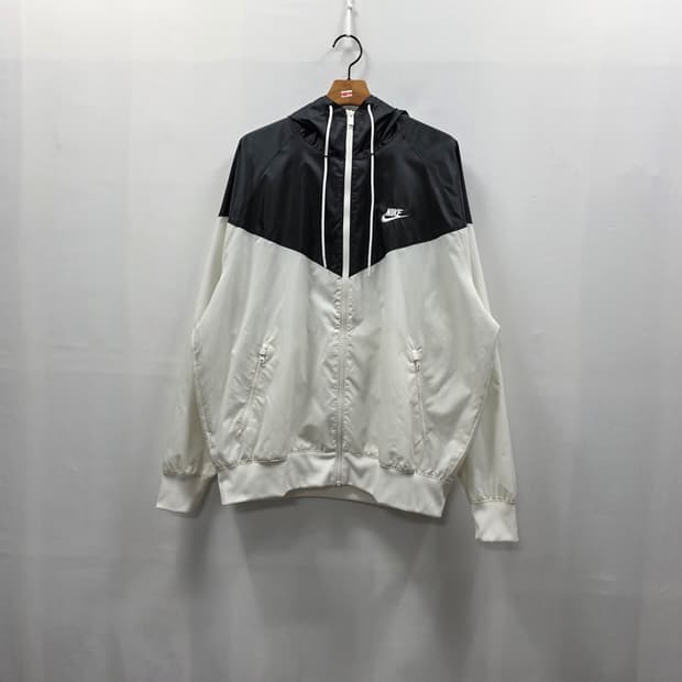 1610 [나이키] 바람막이 블랙/화이트 후드 집업 105