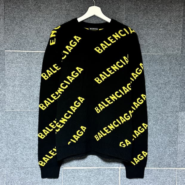 발렌시아가 니트