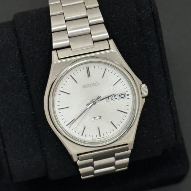 세이코 스피릿 시계