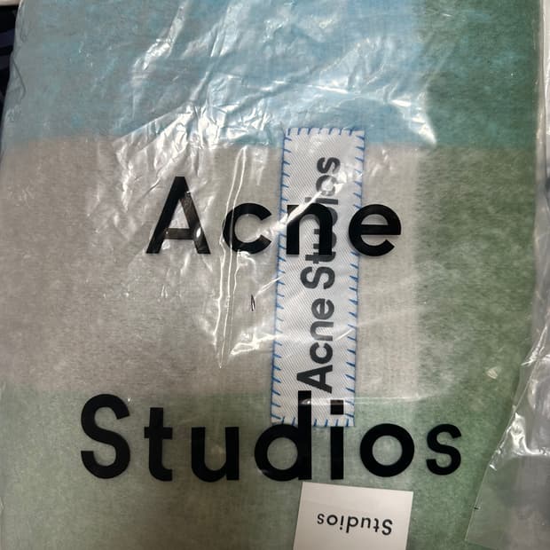 아크네 스튜디오 체크 모헤어울머플러 남여공용