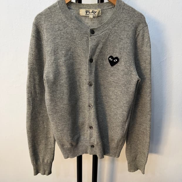 매장판정품) 꼼데가르송 여성 그레이 가디건 S