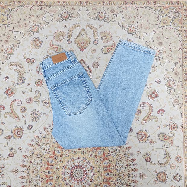 ORR 오르 스트레이트핏 연청 데님
24-25