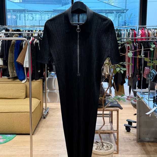 플리츠 플리즈 블랙 링컬 하프 원피스