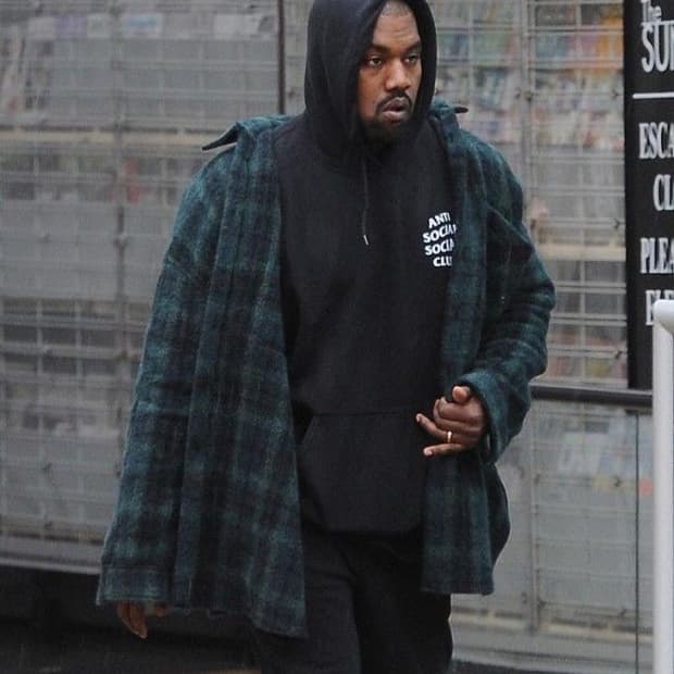 안티소셜소셜클럽 칸예 후드티 L