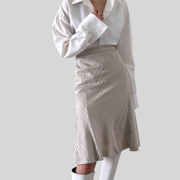 (BURBERRY)beige checker skirt