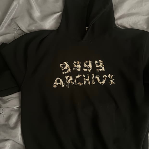 9999아카이브  Grunge Bone Logo Hoodie 3사이즈