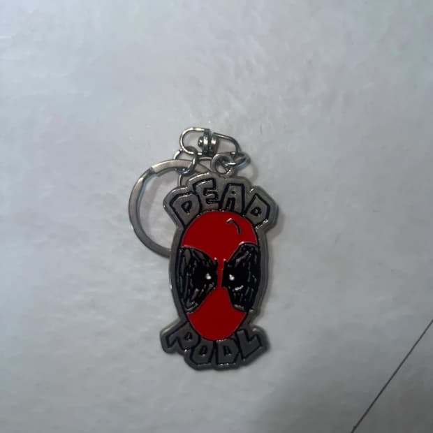 예스아이씨 YESEYESEE 마블 데드풀 메탈 키링