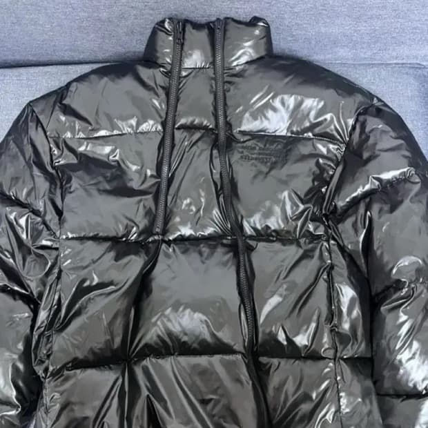 나체 리버시블 유광 패딩 (2)