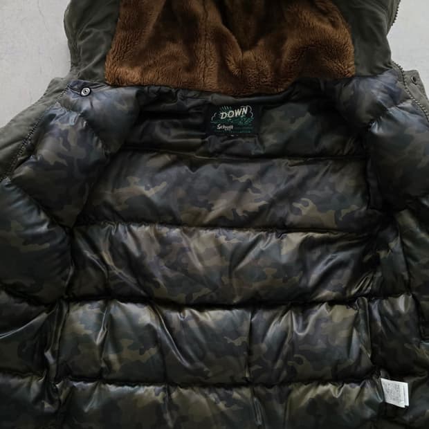 초레어) SCHOTT 쇼트 패딩 M 싸이즈 판매 합니다.