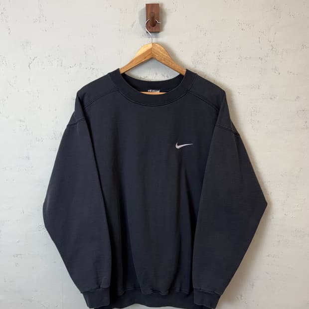 나이키 90s 빈티지 USA 스우시 스웻셔츠 블랙