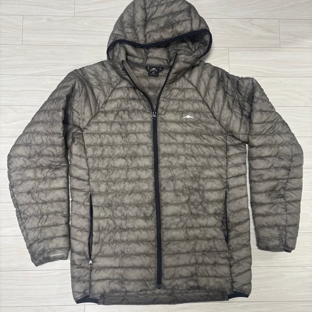고요웨어 경량패딩 M사이즈