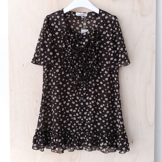 flower frill half blouse