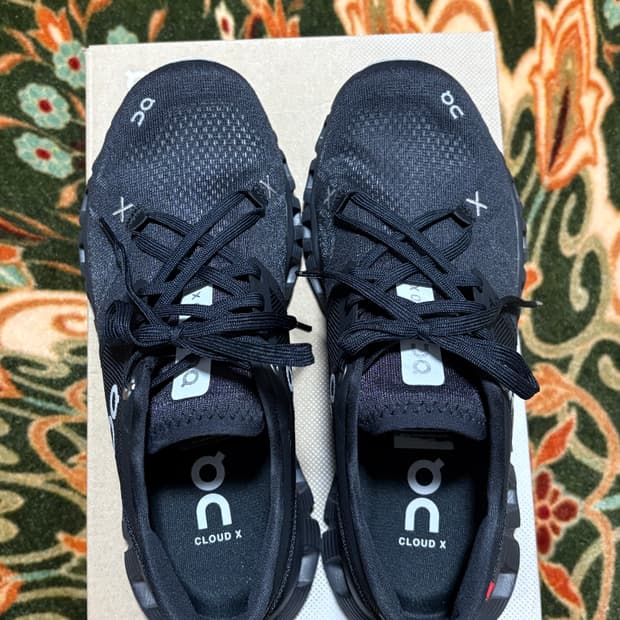 온러닝 클라우드 X3 블랙 (230)