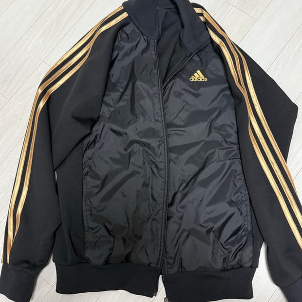 아디 검골 바막