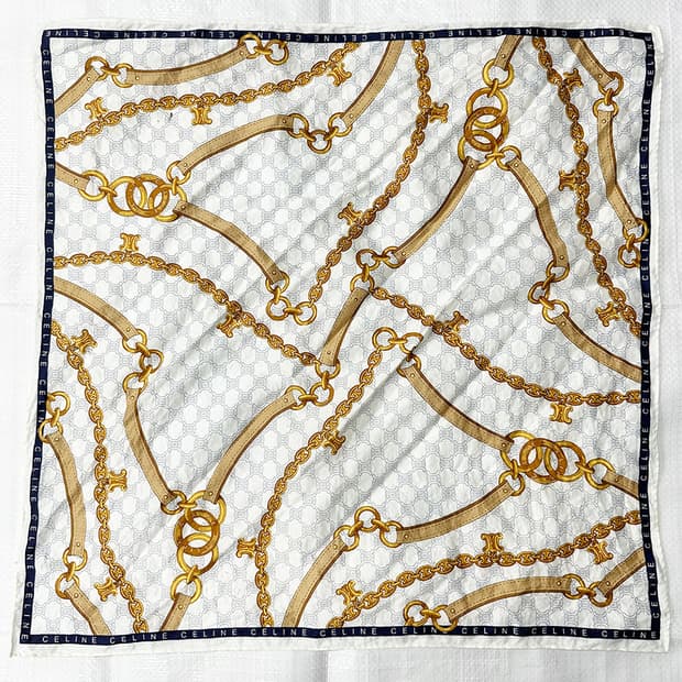 셀린느 로고 플레이 그래픽 패턴드 쁘띠 스카프 손수건 미사용급 정품