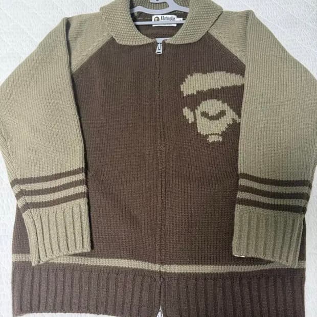 베이프 코위찬 니트집업 M 사이즈