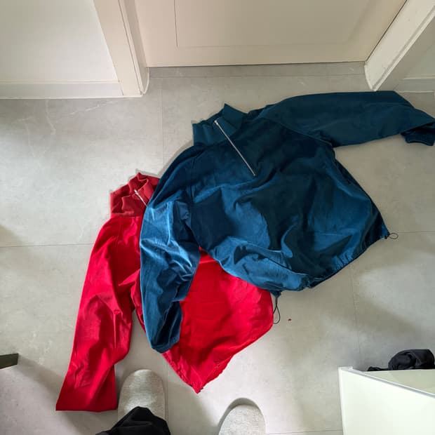 999휴머니티 벨벳 집업