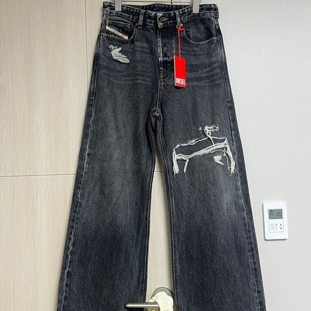 디젤 D SIRE 디스트레스 와이드 데님 팬츠 25