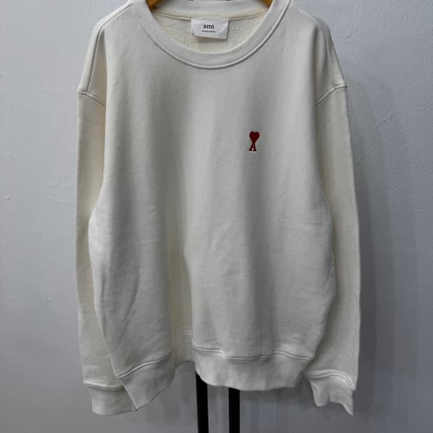 정품) 아미 신형 스몰 하트 로고 맨투맨 M 