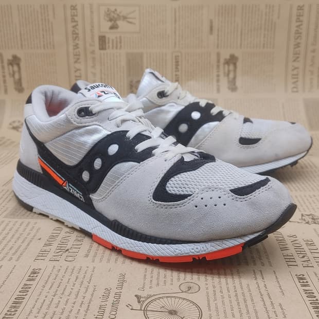 쏘코니 아주라 남성운동화43 270