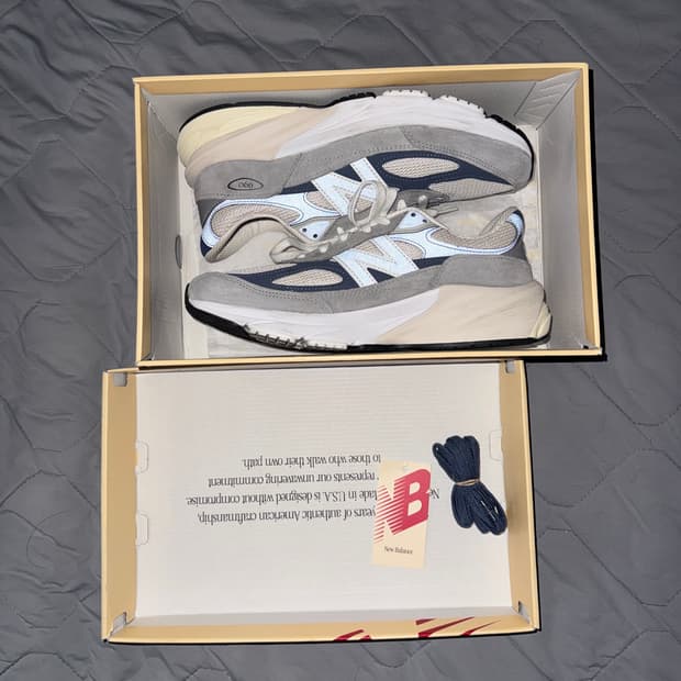 [260]뉴발란스 990v6 메이드 인 USA 그레이 스웨이드