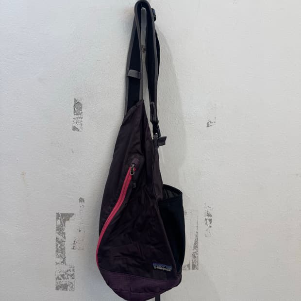 Patagonia  Hole Sling Bag