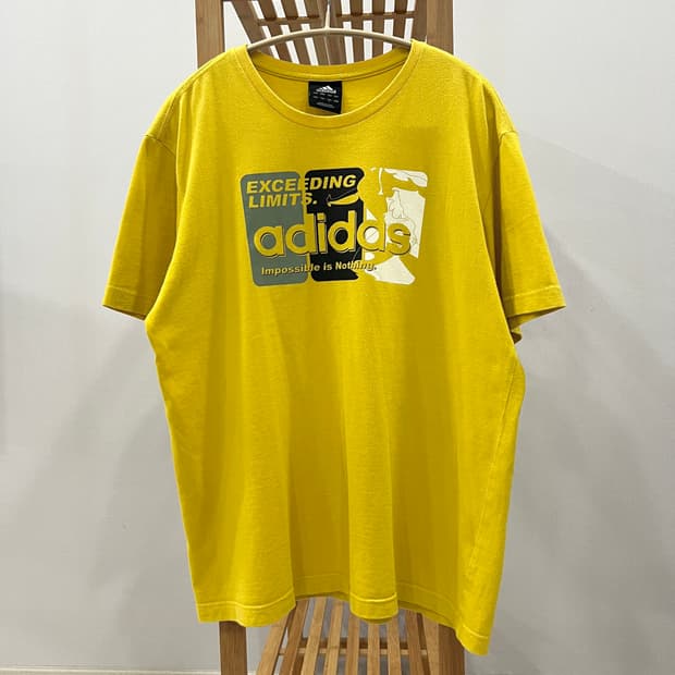 빈티지 adidas 그래픽 티셔츠