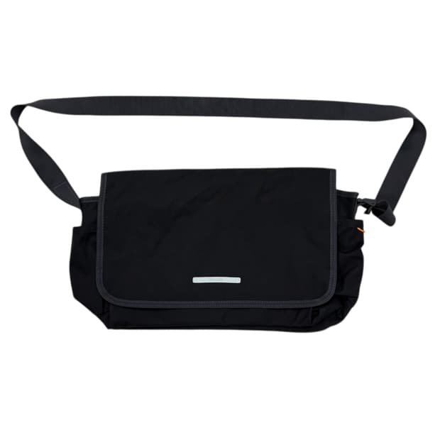 로우로우 메신저백 크로스백 가방 블랙