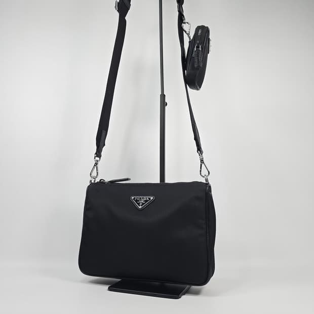 프라다 리나일론 앤 사피아노 레더 숄더백