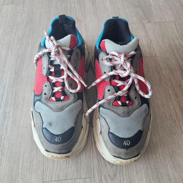 발렌시아가 트리플S 40