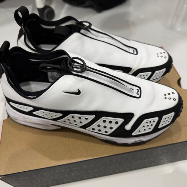 나이키 sndr 280 화이트